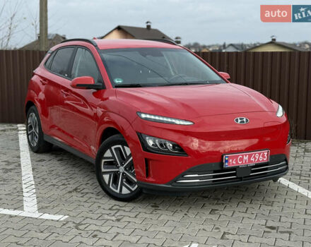 Червоний Хендай Kona, об'ємом двигуна 0 л та пробігом 26 тис. км за 18200 $, фото 6 на Automoto.ua