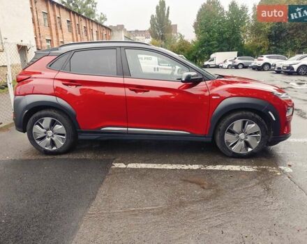 Червоний Хендай Kona, об'ємом двигуна 0 л та пробігом 40 тис. км за 20900 $, фото 5 на Automoto.ua
