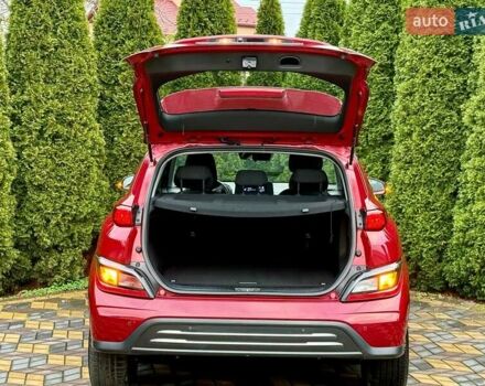 Красный Хендай Kona, объемом двигателя 0 л и пробегом 33 тыс. км за 16999 $, фото 13 на Automoto.ua