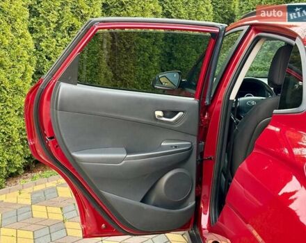 Красный Хендай Kona, объемом двигателя 0 л и пробегом 44 тыс. км за 17000 $, фото 21 на Automoto.ua