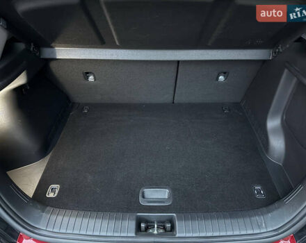 Червоний Хендай Kona, об'ємом двигуна 0 л та пробігом 104 тис. км за 20999 $, фото 25 на Automoto.ua