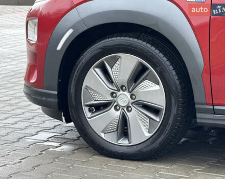 Красный Хендай Kona, объемом двигателя 0 л и пробегом 86 тыс. км за 18600 $, фото 14 на Automoto.ua