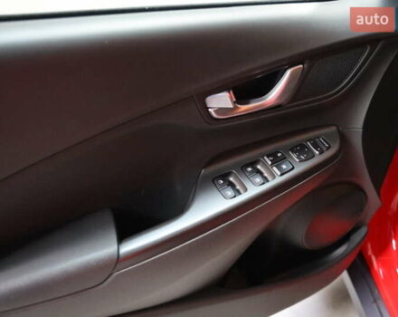 Красный Хендай Kona, объемом двигателя 0 л и пробегом 53 тыс. км за 17500 $, фото 13 на Automoto.ua