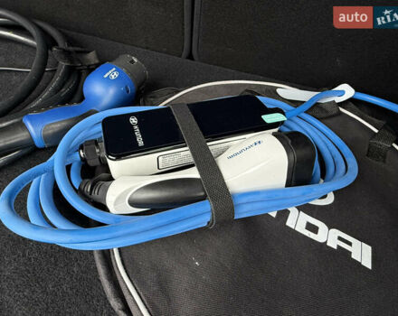 Красный Хендай Kona, объемом двигателя 0 л и пробегом 86 тыс. км за 18600 $, фото 25 на Automoto.ua