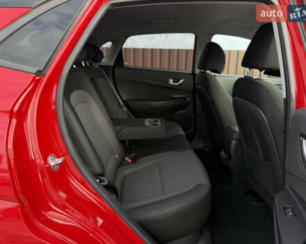 Червоний Хендай Kona, об'ємом двигуна 0 л та пробігом 26 тис. км за 18200 $, фото 33 на Automoto.ua