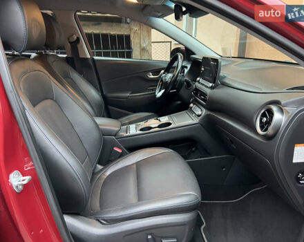 Червоний Хендай Kona, об'ємом двигуна 0 л та пробігом 57 тис. км за 19999 $, фото 21 на Automoto.ua