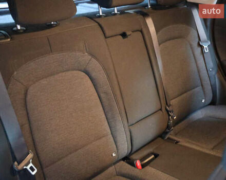 Красный Хендай Kona, объемом двигателя 0 л и пробегом 53 тыс. км за 17500 $, фото 32 на Automoto.ua