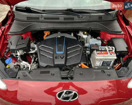 Красный Хендай Kona, объемом двигателя 0 л и пробегом 57 тыс. км за 20500 $, фото 52 на Automoto.ua