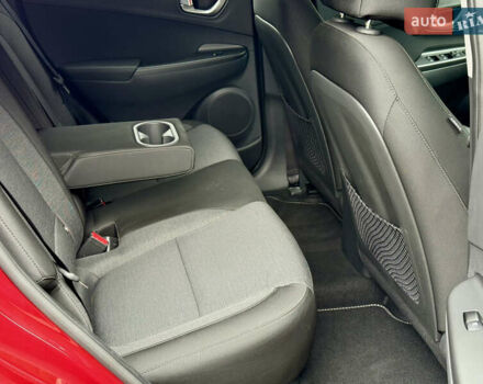 Красный Хендай Kona, объемом двигателя 0 л и пробегом 42 тыс. км за 17300 $, фото 22 на Automoto.ua