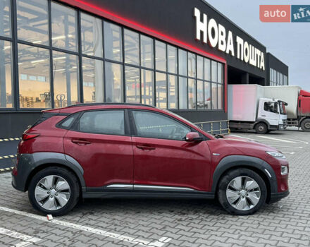Красный Хендай Kona, объемом двигателя 0 л и пробегом 155 тыс. км за 16750 $, фото 10 на Automoto.ua