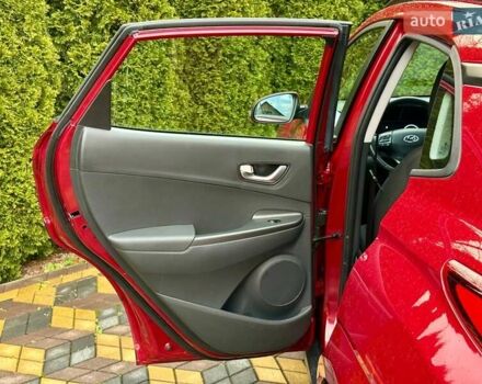 Красный Хендай Kona, объемом двигателя 0 л и пробегом 33 тыс. км за 16999 $, фото 19 на Automoto.ua