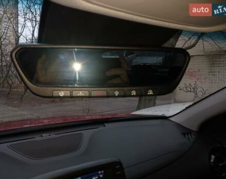 Красный Хендай Kona, объемом двигателя 2 л и пробегом 48 тыс. км за 17900 $, фото 6 на Automoto.ua