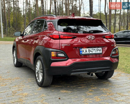 Красный Хендай Kona, объемом двигателя 2 л и пробегом 106 тыс. км за 14300 $, фото 4 на Automoto.ua