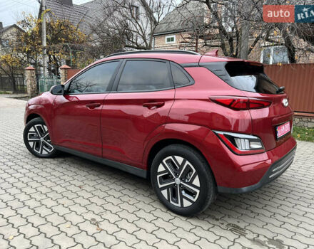 Червоний Хендай Kona, об'ємом двигуна 0 л та пробігом 57 тис. км за 19999 $, фото 3 на Automoto.ua