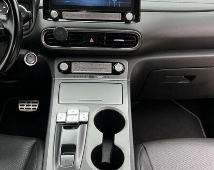 Красный Хендай Kona, объемом двигателя 0 л и пробегом 57 тыс. км за 20500 $, фото 32 на Automoto.ua