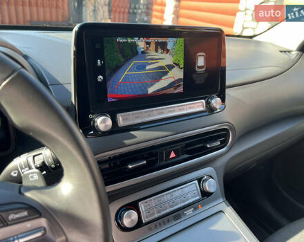 Красный Хендай Kona, объемом двигателя 0 л и пробегом 18 тыс. км за 18700 $, фото 30 на Automoto.ua