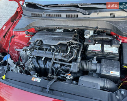 Червоний Хендай Kona, об'ємом двигуна 2 л та пробігом 119 тис. км за 16900 $, фото 32 на Automoto.ua