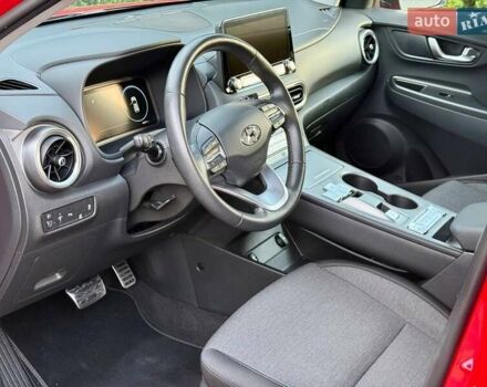 Красный Хендай Kona, объемом двигателя 0 л и пробегом 45 тыс. км за 17500 $, фото 15 на Automoto.ua