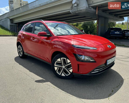 Красный Хендай Kona, объемом двигателя 0 л и пробегом 100 тыс. км за 16700 $, фото 1 на Automoto.ua