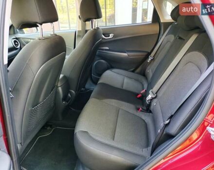 Красный Хендай Kona, объемом двигателя 0 л и пробегом 39 тыс. км за 17400 $, фото 18 на Automoto.ua