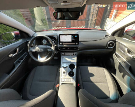 Красный Хендай Kona, объемом двигателя 0 л и пробегом 18 тыс. км за 18700 $, фото 27 на Automoto.ua