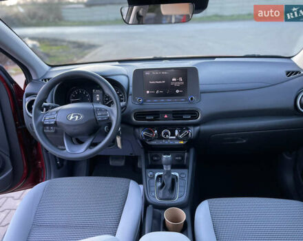 Червоний Хендай Kona, об'ємом двигуна 2 л та пробігом 119 тис. км за 16900 $, фото 21 на Automoto.ua