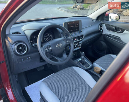 Червоний Хендай Kona, об'ємом двигуна 2 л та пробігом 119 тис. км за 16900 $, фото 27 на Automoto.ua