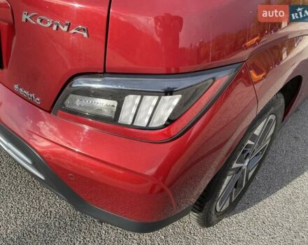 Красный Хендай Kona, объемом двигателя 0 л и пробегом 22 тыс. км за 23500 $, фото 73 на Automoto.ua