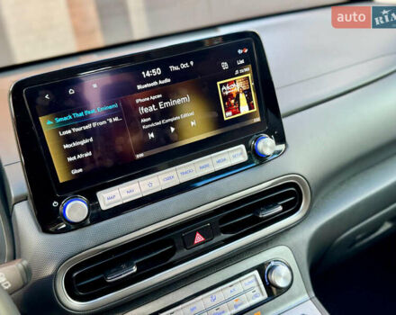 Червоний Хендай Kona, об'ємом двигуна 0 л та пробігом 100 тис. км за 20900 $, фото 92 на Automoto.ua