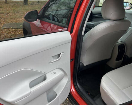 Червоний Хендай Kona, об'ємом двигуна 2 л та пробігом 28 тис. км за 27000 $, фото 12 на Automoto.ua