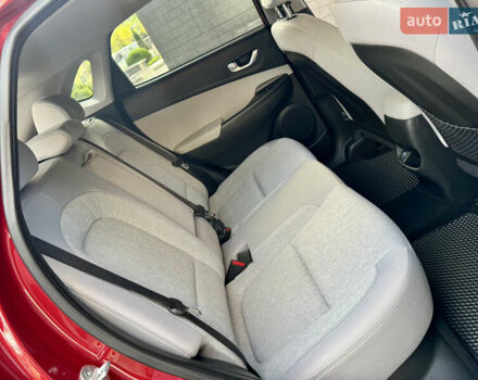 Красный Хендай Kona, объемом двигателя 0 л и пробегом 103 тыс. км за 21400 $, фото 66 на Automoto.ua