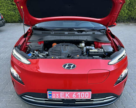 Красный Хендай Kona, объемом двигателя 0 л и пробегом 9 тыс. км за 20499 $, фото 35 на Automoto.ua
