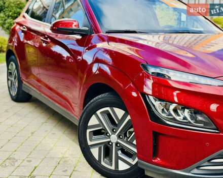 Красный Хендай Kona, объемом двигателя 0 л и пробегом 103 тыс. км за 21400 $, фото 24 на Automoto.ua