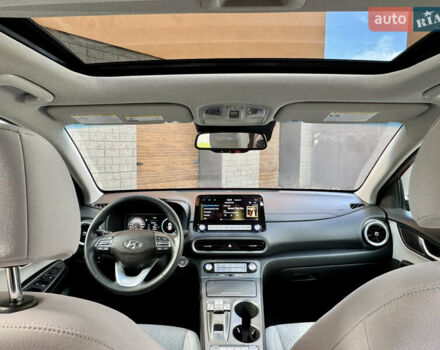 Красный Хендай Kona, объемом двигателя 0 л и пробегом 103 тыс. км за 21400 $, фото 69 на Automoto.ua