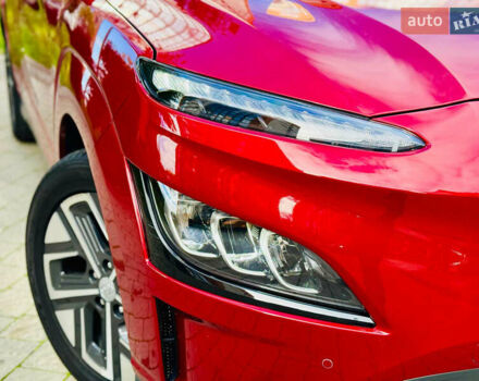 Червоний Хендай Kona, об'ємом двигуна 0 л та пробігом 100 тис. км за 20900 $, фото 18 на Automoto.ua