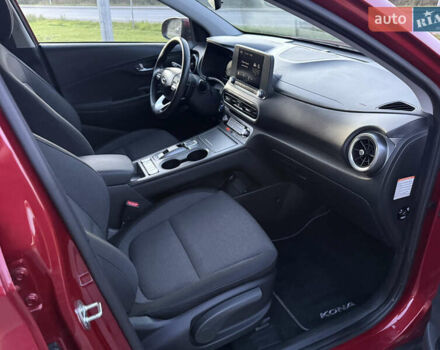 Красный Хендай Kona, объемом двигателя 0 л и пробегом 41 тыс. км за 17200 $, фото 25 на Automoto.ua