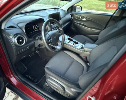 Красный Хендай Kona, объемом двигателя 0 л и пробегом 41 тыс. км за 17200 $, фото 16 на Automoto.ua