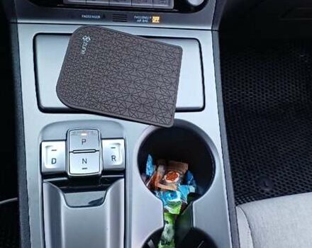 Красный Хендай Kona, объемом двигателя 0 л и пробегом 56 тыс. км за 25000 $, фото 26 на Automoto.ua