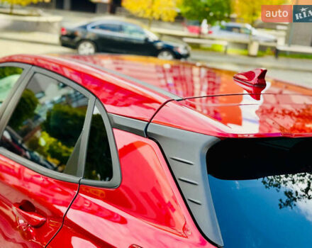 Червоний Хендай Kona, об'ємом двигуна 0 л та пробігом 100 тис. км за 20900 $, фото 30 на Automoto.ua