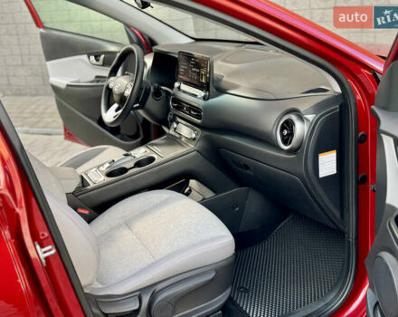 Красный Хендай Kona, объемом двигателя 0 л и пробегом 103 тыс. км за 21400 $, фото 55 на Automoto.ua