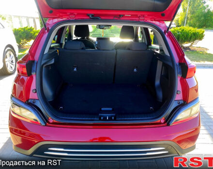 Червоний Хендай Kona, об'ємом двигуна 0.15 л та пробігом 49 тис. км за 21000 $, фото 5 на Automoto.ua