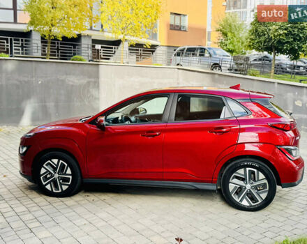 Красный Хендай Kona, объемом двигателя 0 л и пробегом 103 тыс. км за 21400 $, фото 41 на Automoto.ua