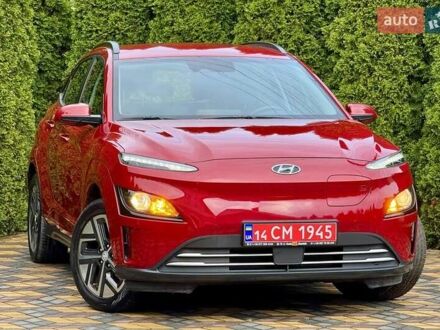 Красный Хендай Kona, объемом двигателя 0 л и пробегом 33 тыс. км за 16999 $, фото 1 на Automoto.ua