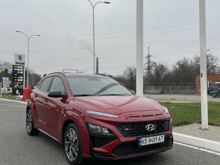 Красный Хендай Kona, объемом двигателя 1.6 л и пробегом 31 тыс. км за 21000 $, фото 1 на Automoto.ua