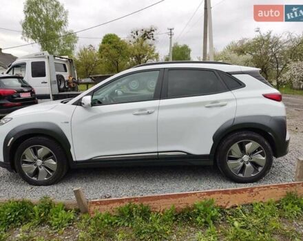 Хендай Kona, объемом двигателя 0 л и пробегом 100 тыс. км за 17000 $, фото 5 на Automoto.ua