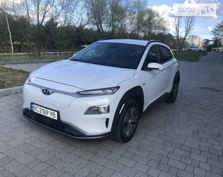 Хендай Kona, объемом двигателя 0 л и пробегом 138 тыс. км за 18950 $, фото 1 на Automoto.ua