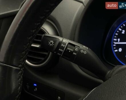 Хендай Kona, объемом двигателя 2 л и пробегом 96 тыс. км за 14916 $, фото 14 на Automoto.ua