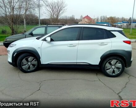 Хендай Kona, объемом двигателя 0 л и пробегом 121 тыс. км за 16600 $, фото 2 на Automoto.ua