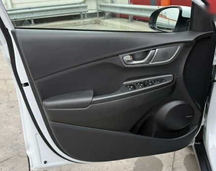 Хендай Kona, объемом двигателя 0 л и пробегом 70 тыс. км за 16950 $, фото 18 на Automoto.ua