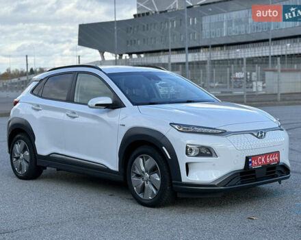Хендай Kona, об'ємом двигуна 0 л та пробігом 117 тис. км за 17500 $, фото 1 на Automoto.ua